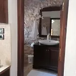 فيلة Mani Charabos Stavríon