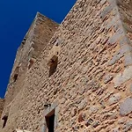 Mani Charabos فيلة *