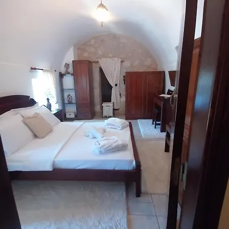 Mani Charabos Stavríon