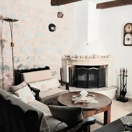 Villa Mani Charabos Stavríon