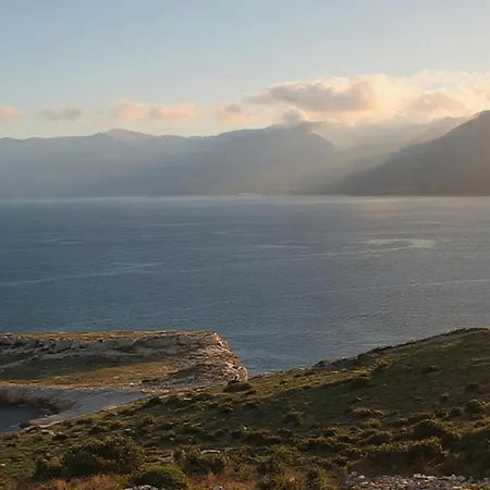 Villa Mani Charabos Stavrion