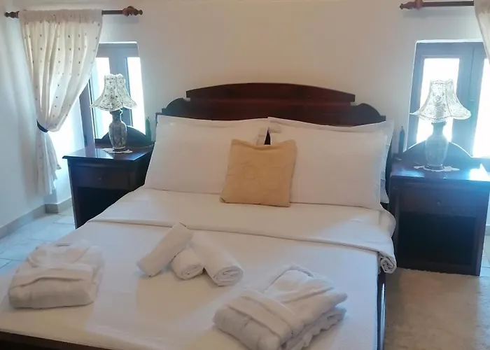 Mani Charabos * Stavrion