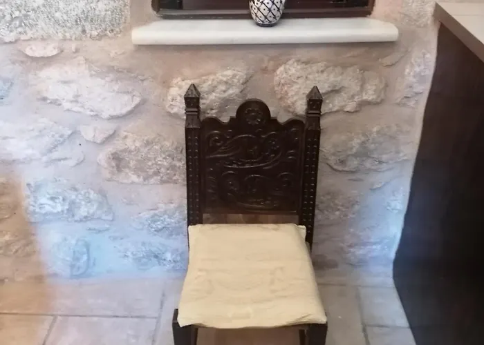 Mani Charabos * Stavríon